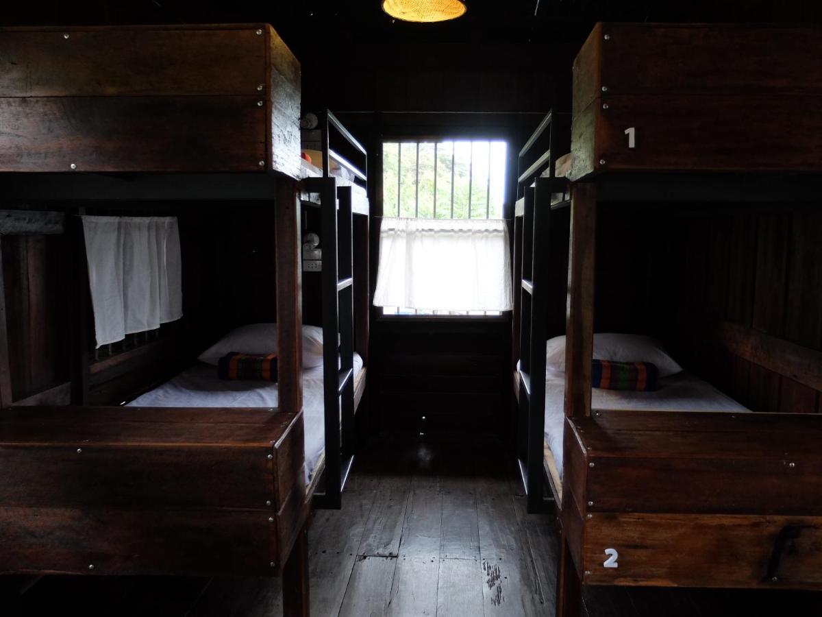 Iamwarin Mini Hostel Warin Chamrap Esterno foto
